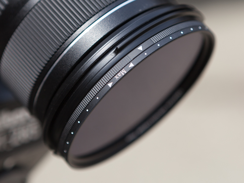 CREATION VARI NDは枠を回転させることで濃度を連続的に可変できる