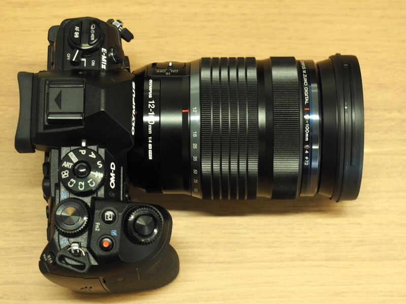 ボディとレンズの手ブレ補正を協調させた「5軸シンクロIS」に対応