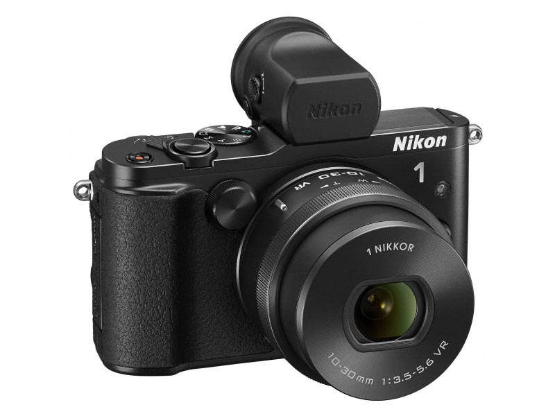 Nikon 1 V3。オプションの「電子ビューファインダーDF-N1000」を装着した状態。