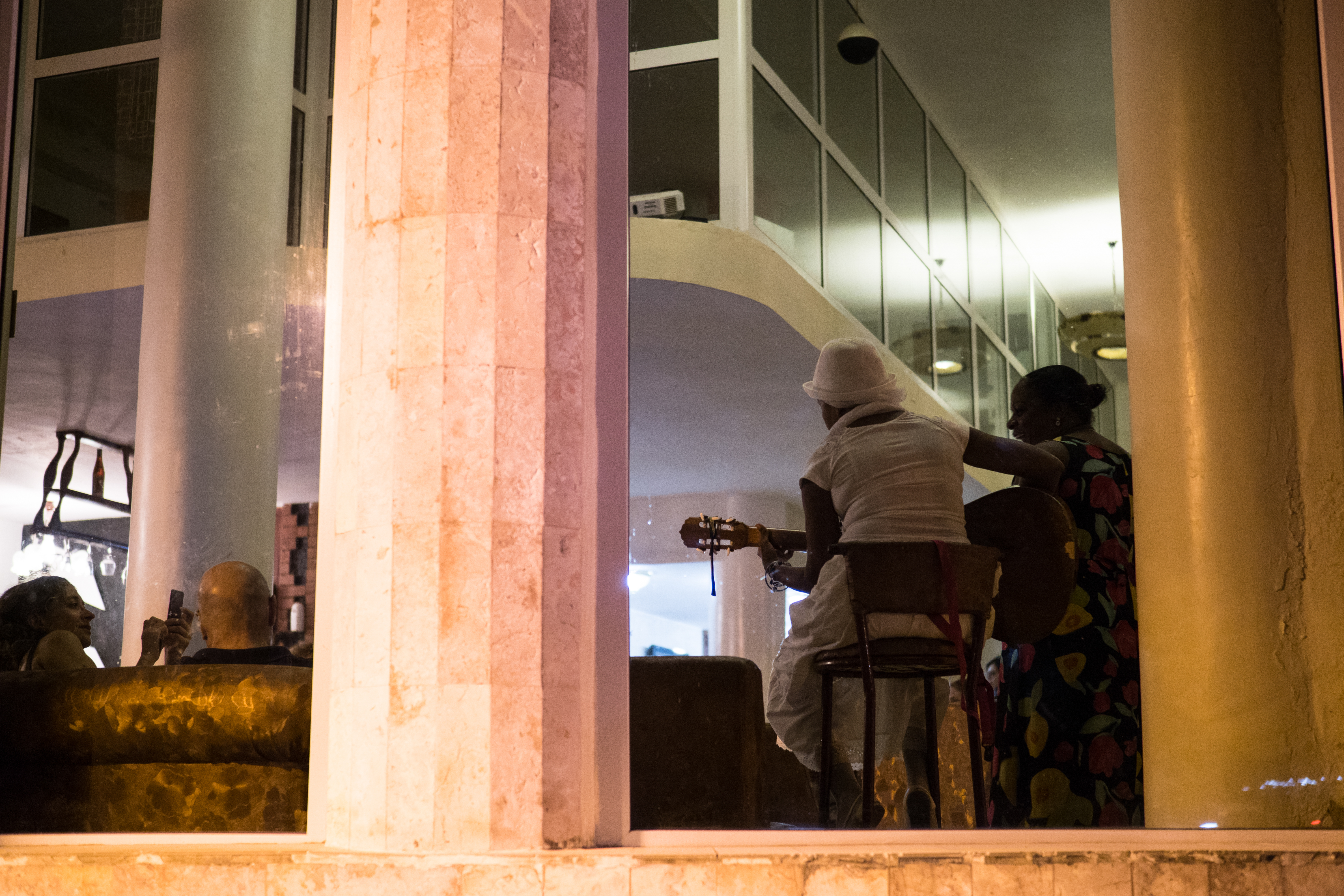 E-M1 Mark II / M.ZUIKO DIGITAL ED 25mm F1.2 PRO / F1.2 / 1/45秒 / ISO800 / マニュアル