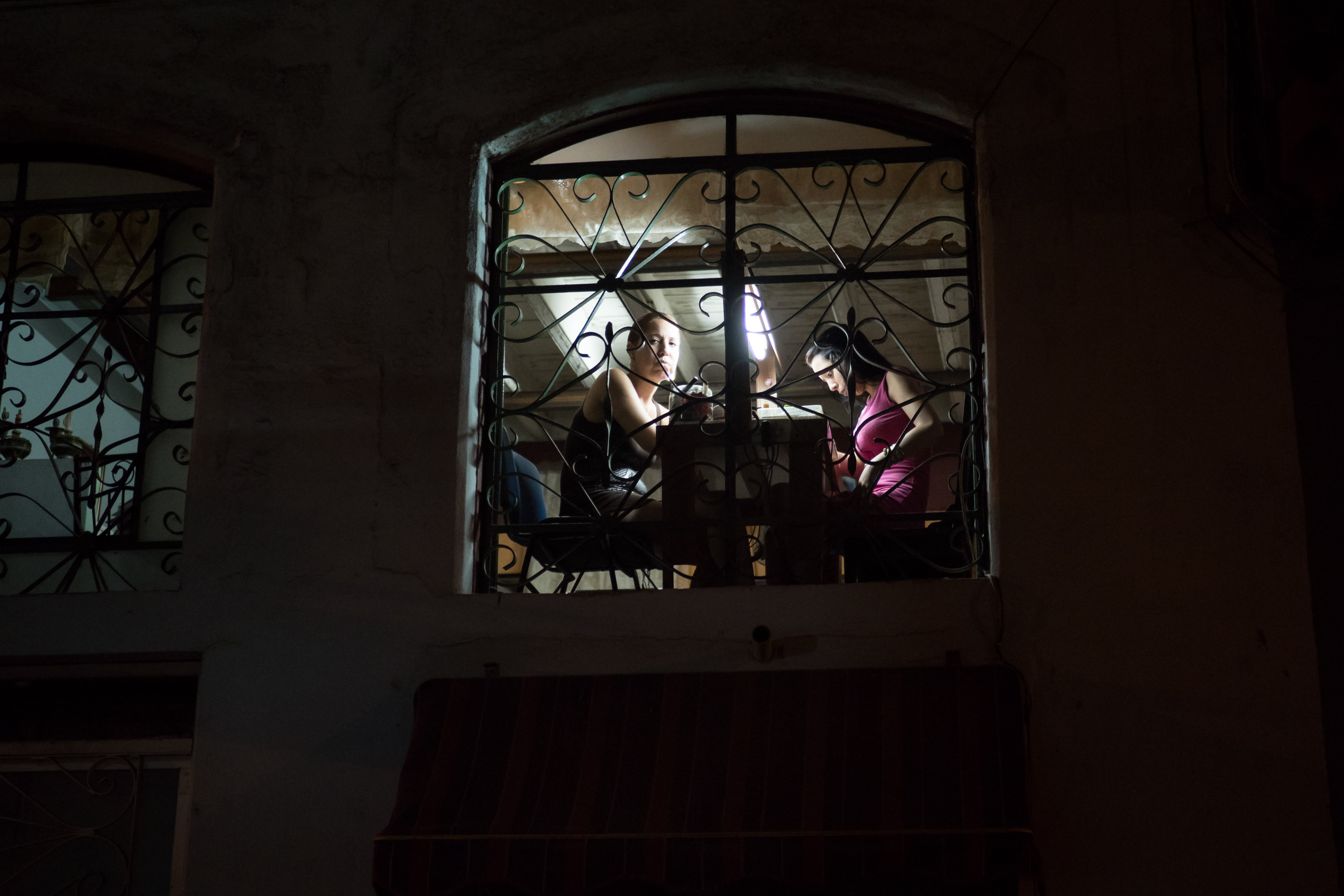 E-M1 Mark II / M.ZUIKO DIGITAL ED 25mm F1.2 PRO / F1.2 / 1/180秒 / ISO1600 / 絞り優先AE（-1EV）