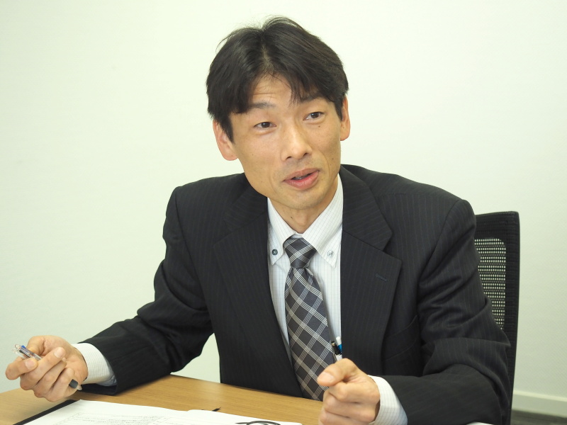 光学システム開発本部 光学システム開発3部 2グループの山崎泉さん