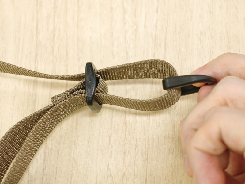 Dカンで長さを調節できる