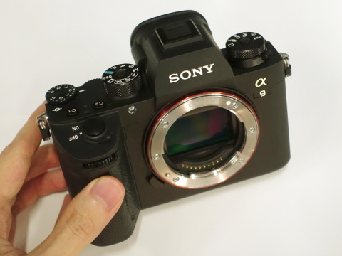 ソニーα‬9 触ってきました「ソニーα9」 - デジカメ Watch