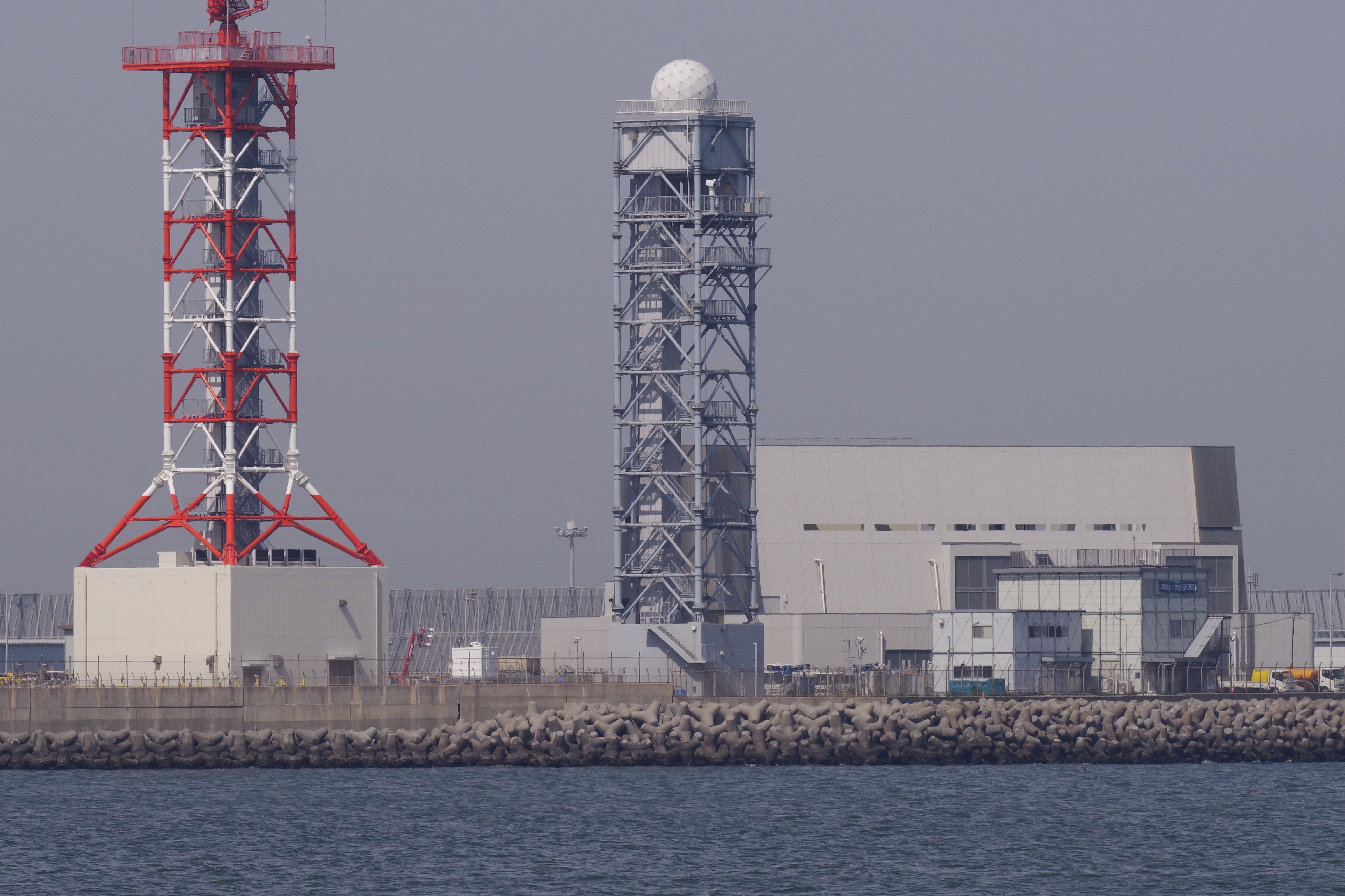 300mm（35mm判換算459mm相当）