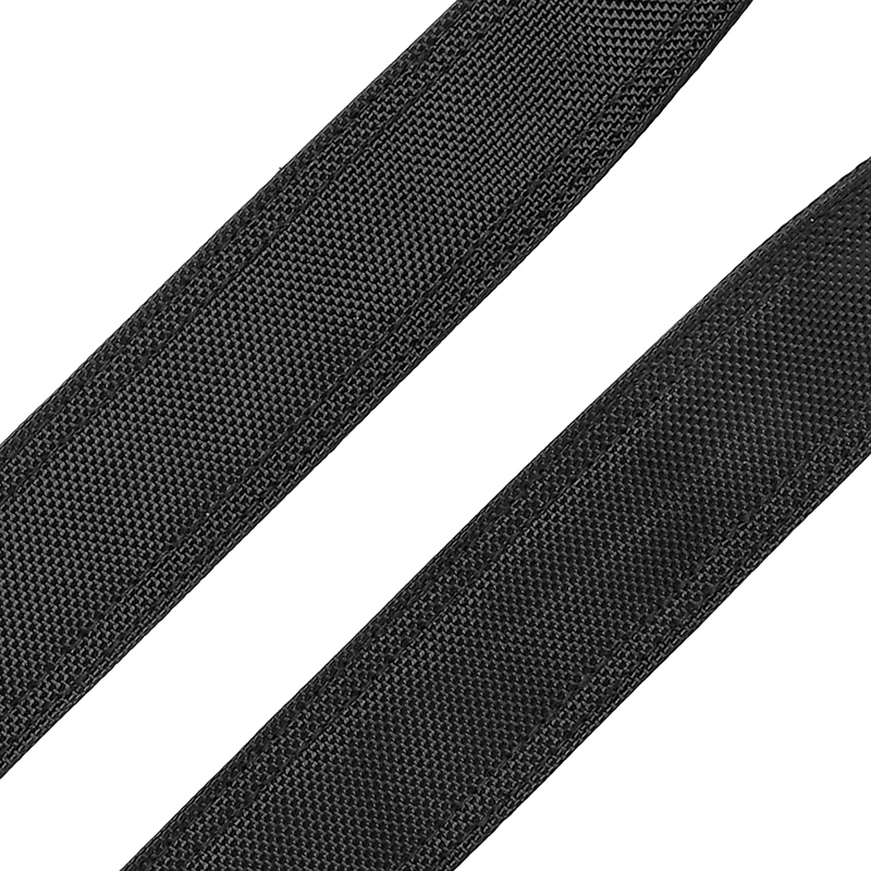 ソリッドネックストラップは、耐久性に優れた丈夫な素材を採用