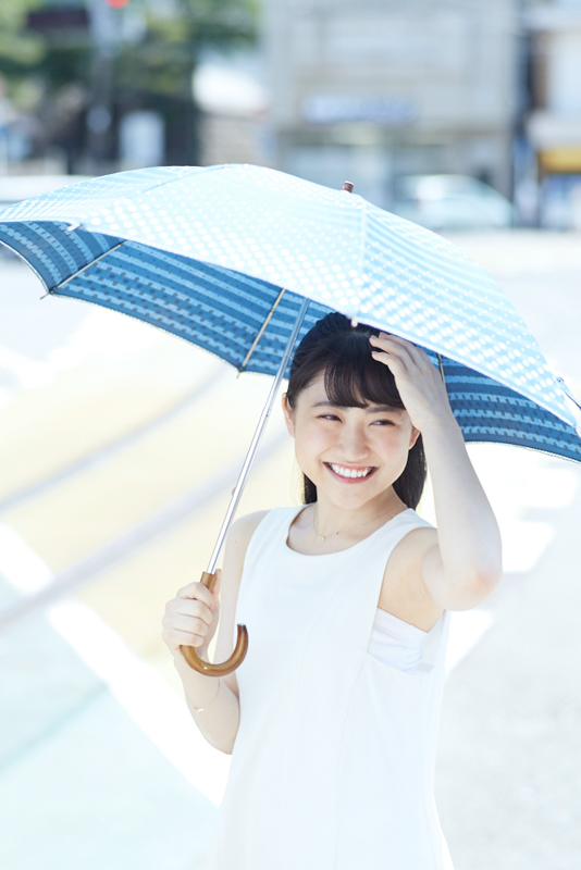 撮影：島田敏次<br><span class="fnt-85">EOS 5D Mark III / Planar 85mm F1.4 / 1/500秒 / F2 / ISO100 / WB:4,300K</span>