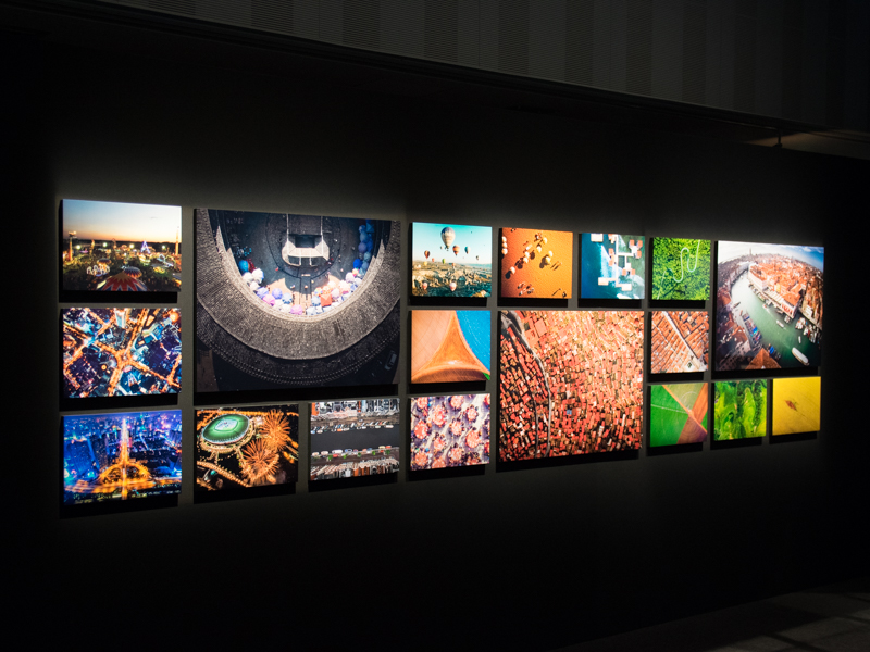 前回の受賞作品の一部。写真展「Perspectives by SkyPixel in Tokyo 僕は空からの眺めが好き」より。