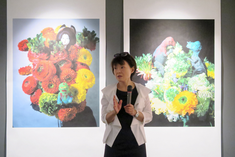 キュレーターの本尾久子さん