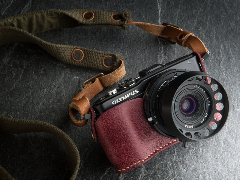 E-P1からはじまり、オリンパスPENシリーズはその都度ドレスアップのベースボディとして取り上げてきた。小振りのボディが多く、ミニチュアっぽさを表現しやすかった。