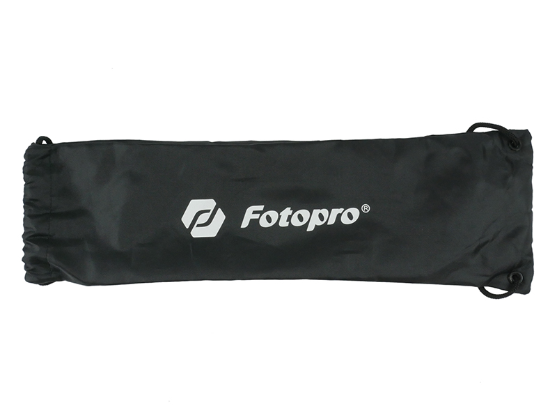 ケースを付属する