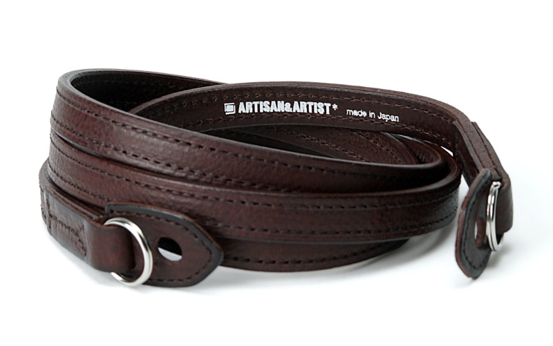 ダークブラウン