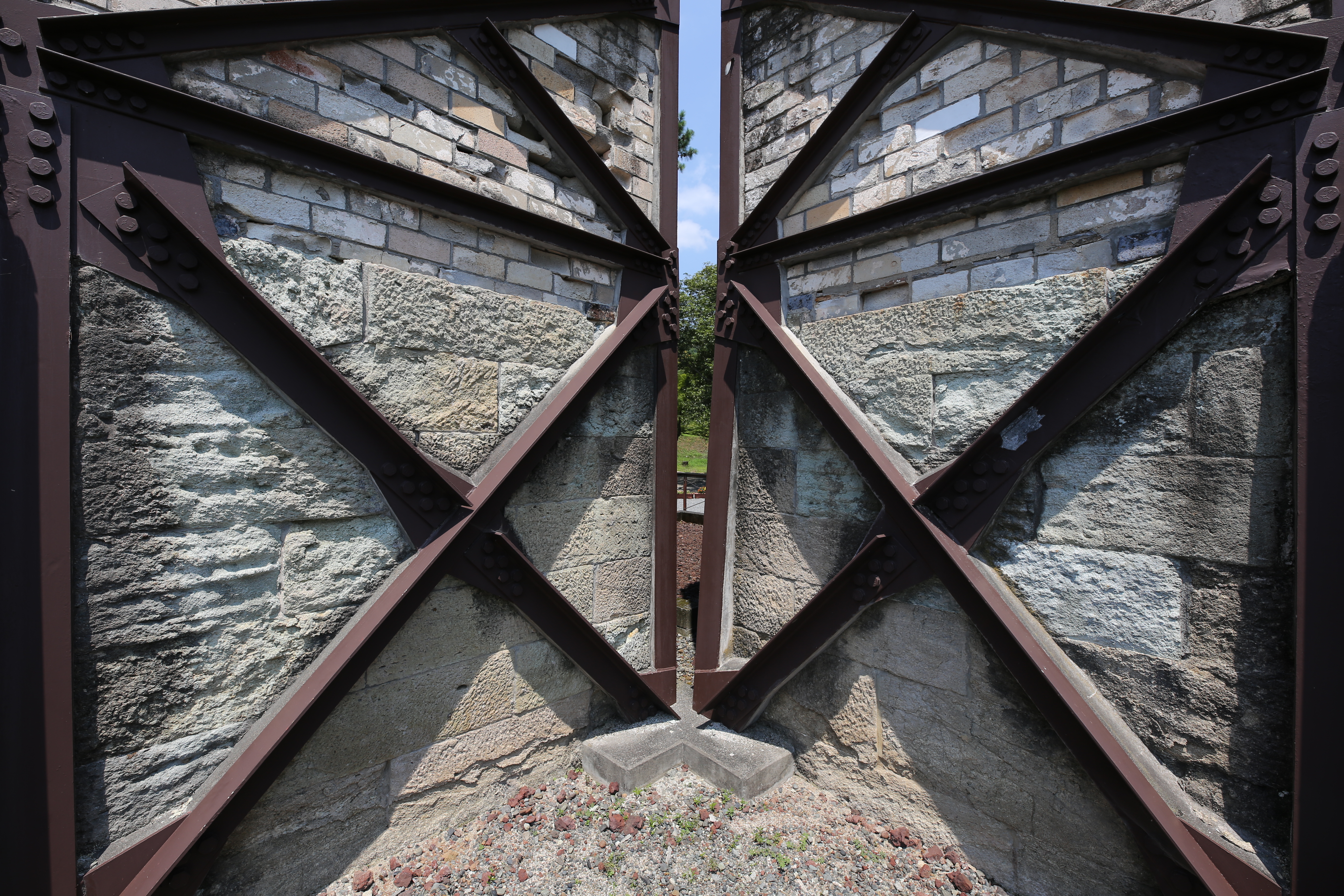 EOS 6D / 1/250秒 / F8 / -0.7EV / ISO100 / WB：オート / 絞り優先AE / 14mm