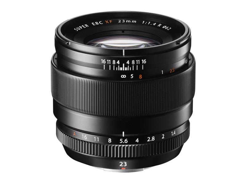 <span class="fnt-120">実勢価格：9万5,000円前後</span><br><a href="http://dc.watch.impress.co.jp/docs/review/lens_review_2/647331.html">交換レンズレビュー：XF 23mm F1.4 R</a><br><a href="http://dc.watch.impress.co.jp/docs/news/613967.html">富士フイルム、35mm相当の大口径レンズ「XF 23mm F1.4 R」</a>