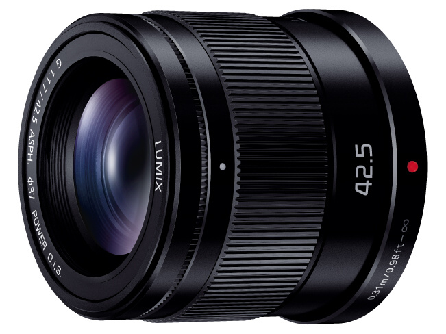 <span class="fnt-120">実勢価格：3万6,000円前後</span><br><a href="http://dc.watch.impress.co.jp/docs/review/lens_review_2/711921.html">交換レンズレビュー：LUMIX G 42.5mm F1.7 ASPH.</a><br><a href="http://dc.watch.impress.co.jp/docs/news/696374.html">「LUMIX G 42.5mm F1.7 ASPH.」が国内発売</a>