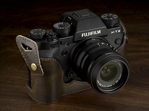 KAZAハーフレザーケースに「ビンテージグリーン」が追加 - デジカメ Watch