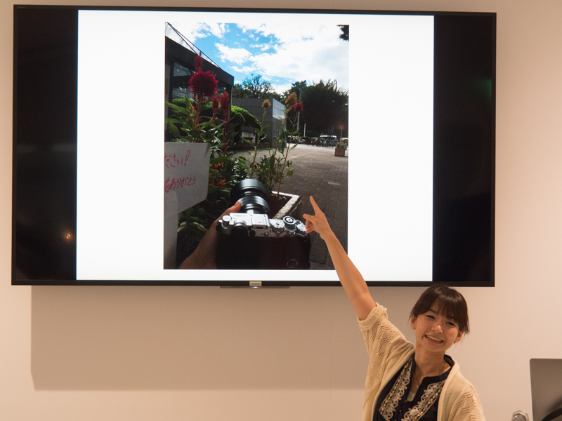 撮影時の状況カット。全体の色味を変えて、雰囲気を演出するのに向いている