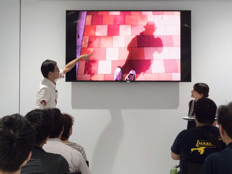 実地撮影後の講評会の様子