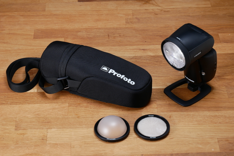 Profoto A1のセット内容