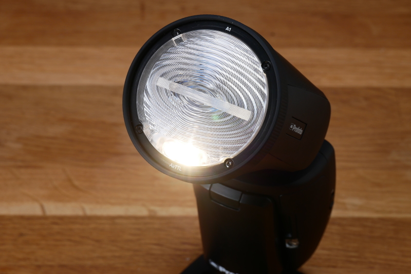 モデリングランプを点灯させたところ