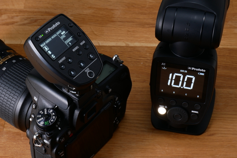 オフカメラで使うには、別売のトランスミッター「Air Remote」を使用するか、もう1台のA1をオンカメラでトランスミッターとして使用する