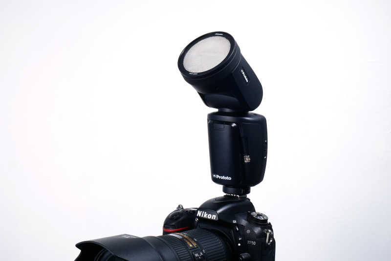 ワイドレンズを装着したところ