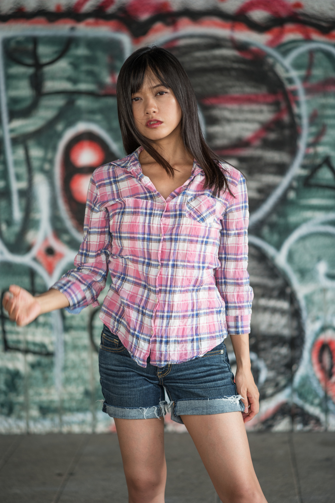 中望遠だからポートレート用というわけでは決してないが、このレンズは描写特性的にポートレート向きな気がする。LEICA SL / ISO200 / F2.4 / 1/160秒 / WB:オート