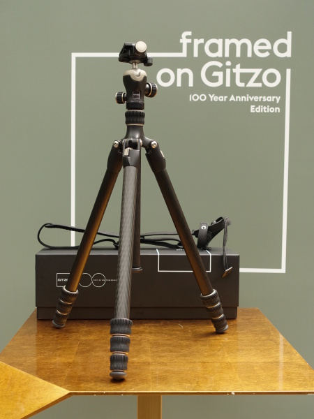 100周年トラベラー三脚キット アニバーサリー・エディション。1,917台限定で10月19日発売。税別18万5,000円