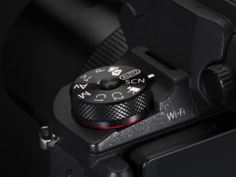 キヤノン、APS-Cセンサー搭載のズームコンパクト「PowerShot G1 X Mark