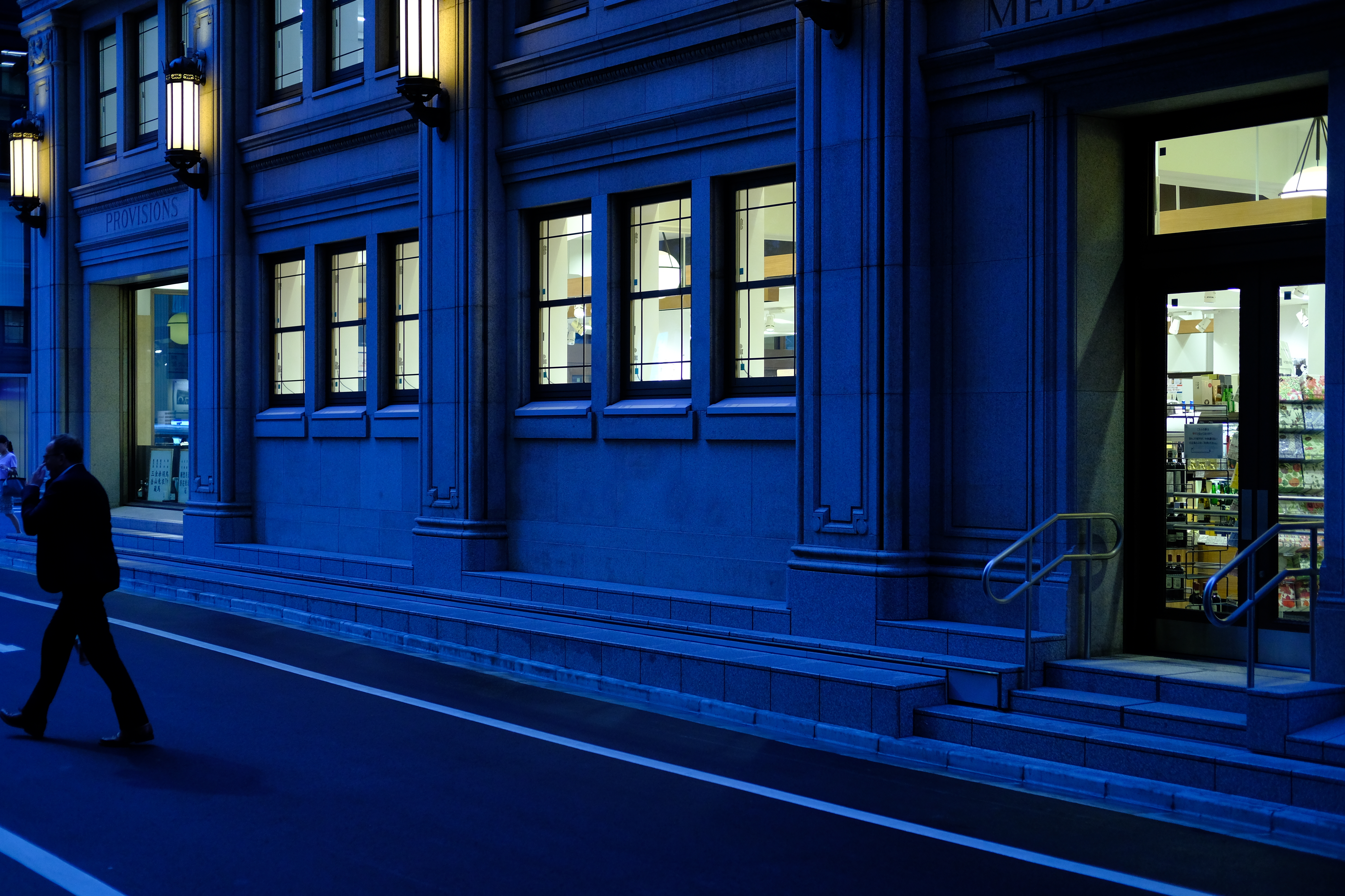 X-E3 / XF35mmF2 R WR / 1/250秒 / F2 / -1.3EV / ISO 800 / 絞り優先AE / 35mm / Velvia