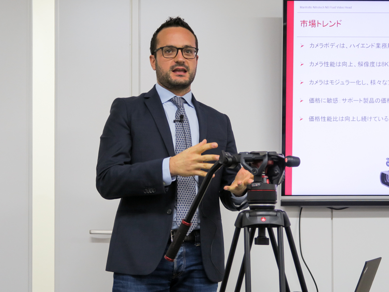 Manfrotto本社のジュゼッペ・ディラウロ氏