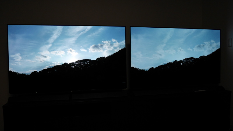 左が4K HDR、右が4K SDR。GH5で撮影したSDカードをテレビに入れている