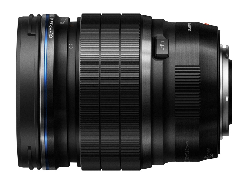 付属のレンズフードLH-66C