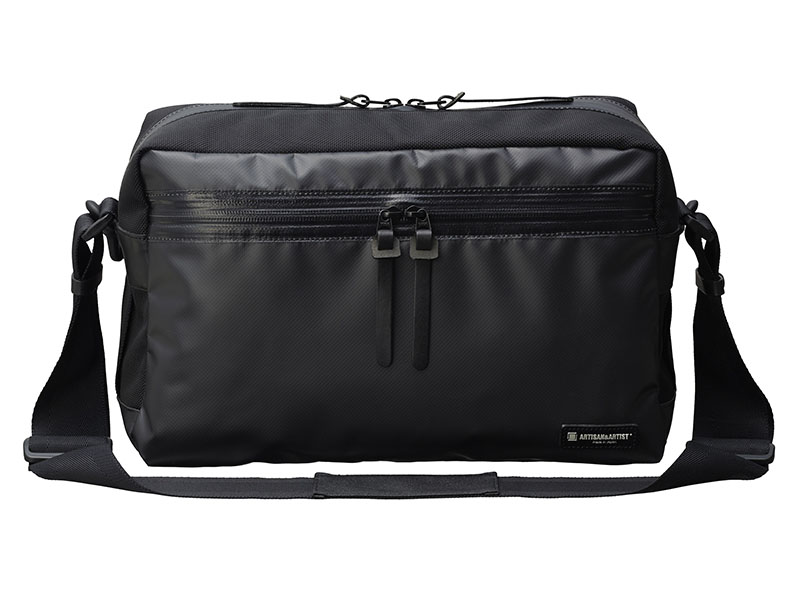 限定ショルダーバッグ「WCAM-3500N」