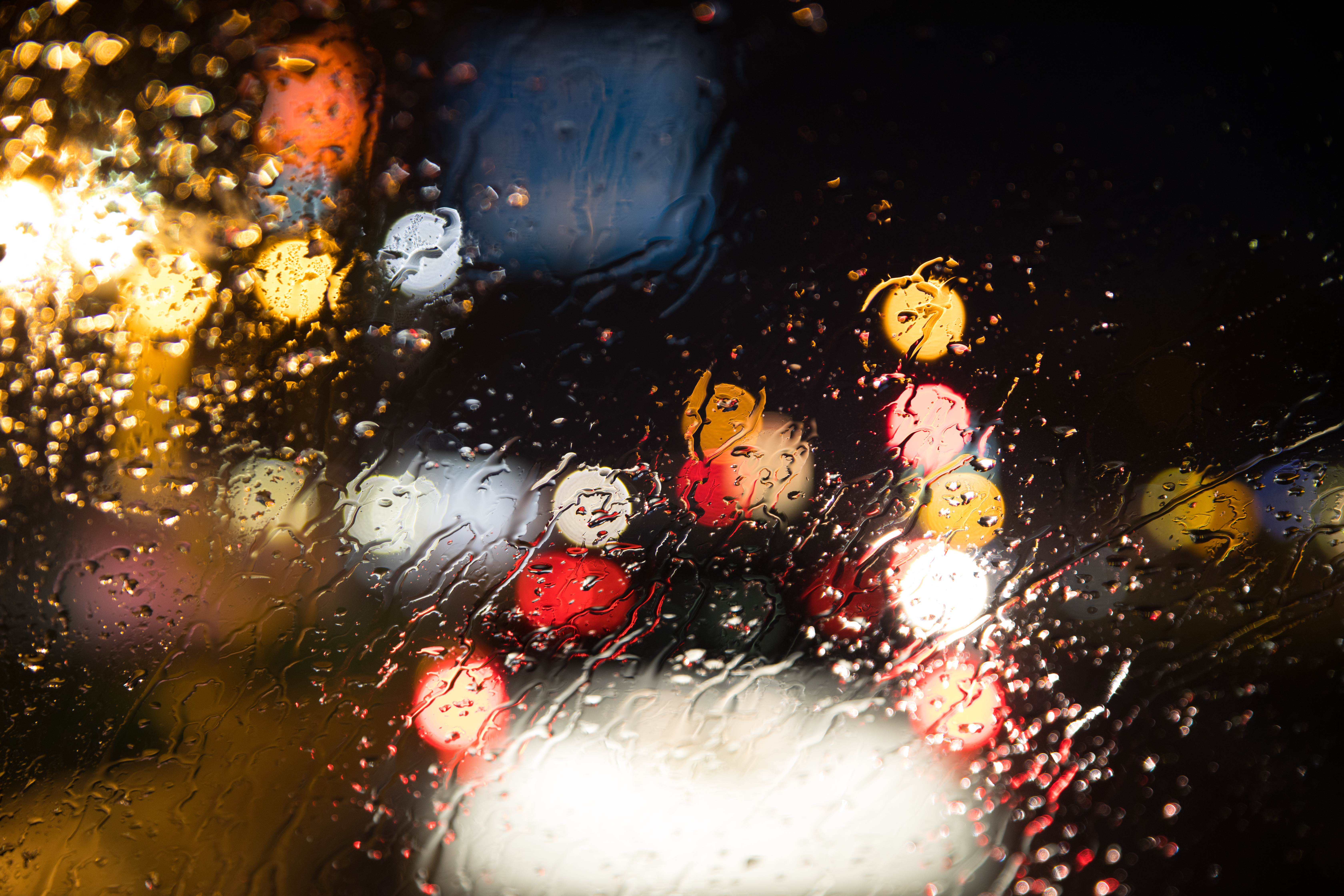 EOS 5D Mark IV / SP 24-70mmF/2.8 Di VC USD G2 / 1/15秒 / F2.8 / -1EV / ISO400 / 絞り優先AE / 70mm