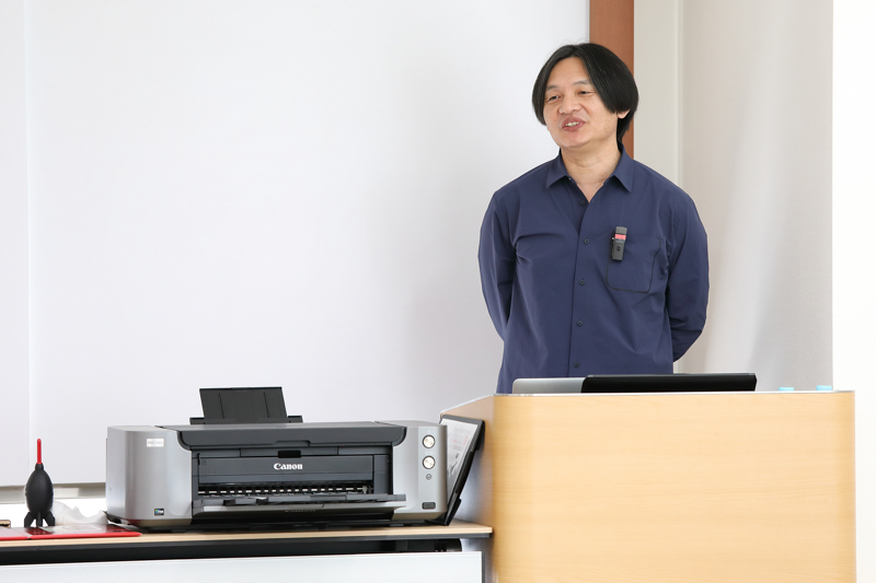 講師の岡嶋和幸さん