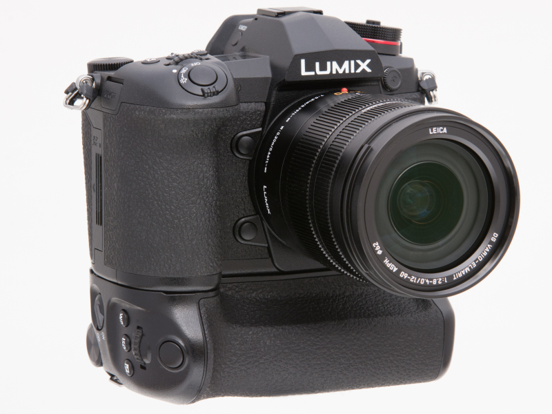 バッテリーグリップを装着したところ