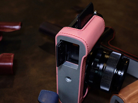 ミラーレスカメラFUJIFILM X-Pro2/X100F用のカメラケース - デジカメ Watch