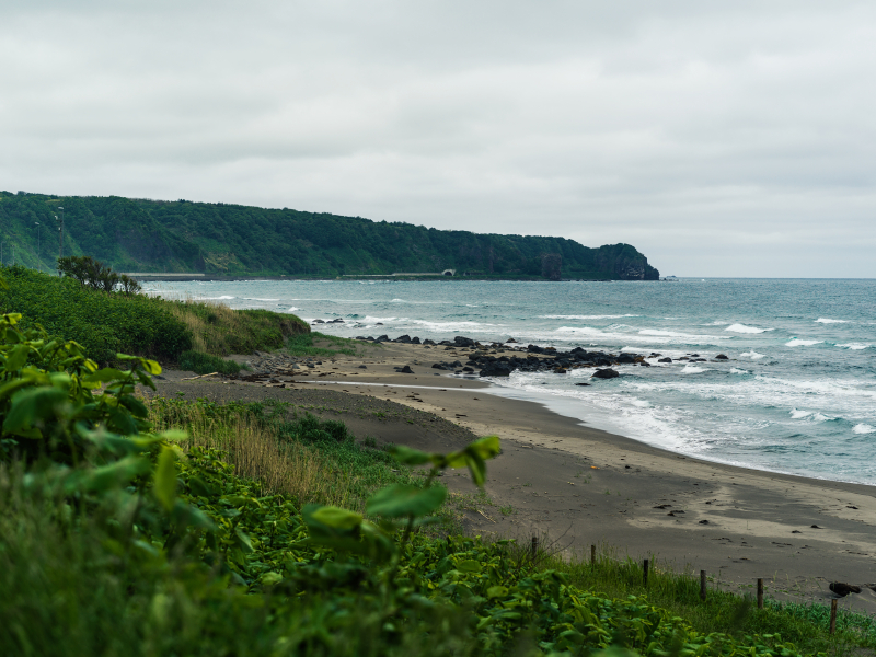 北海道をドライブしていた時に何気なく撮影した1枚。解像感はもちろんのこと、データーの質がよく雲の質感、波の質感までしっかり表現できている。X1D-50c 4116エディション / XCD 90mm F3.2 / 1/640秒 / F4.5 / 0EV / ISO100 / 絞り優先AE / 90mm