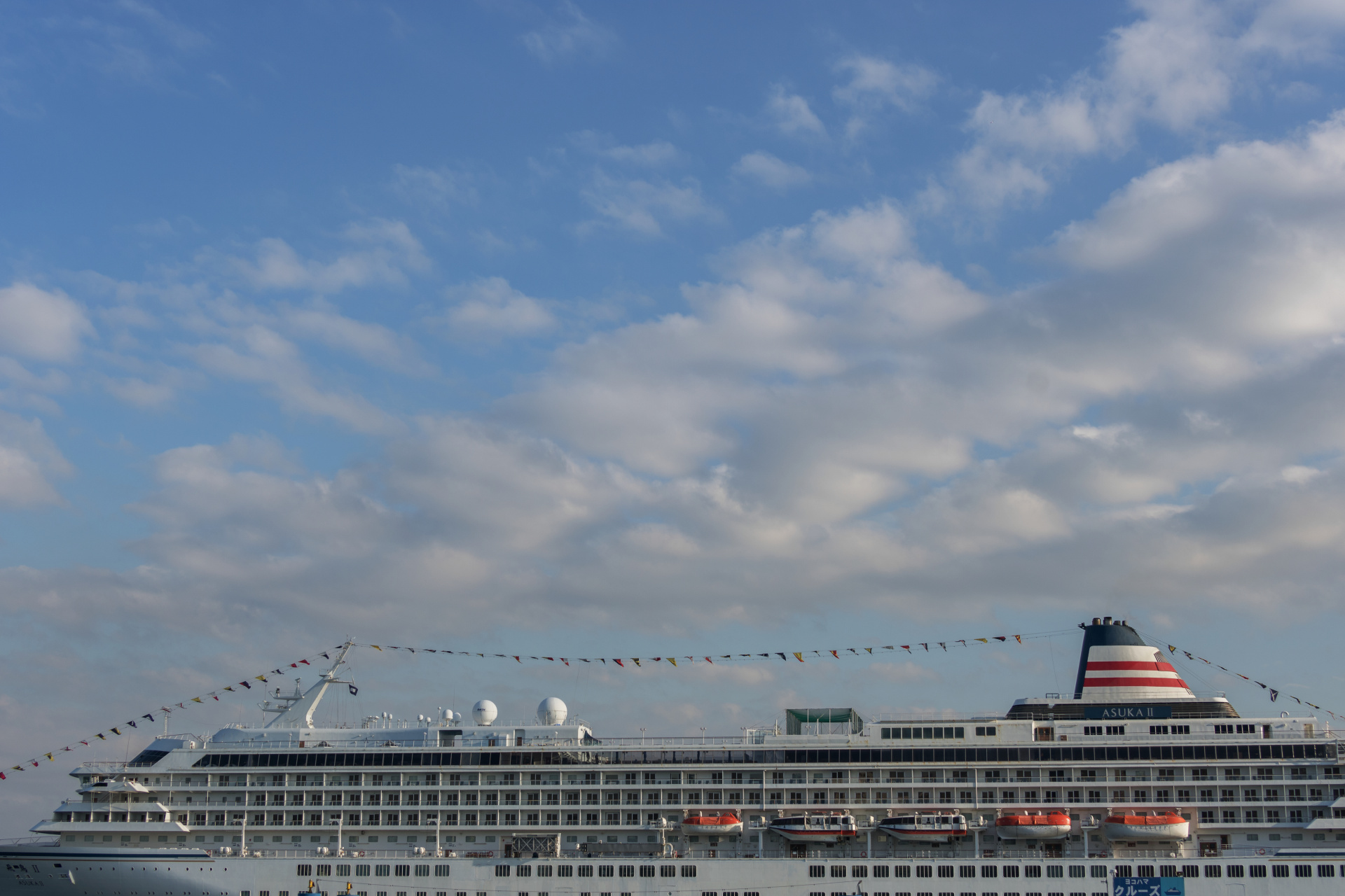 画面の隅々まで像の均質性が高いので、こういう構図でもまったく破綻しない。ライカTL2 / ISO100 / F5.6 / 1/500秒 / WB:オート