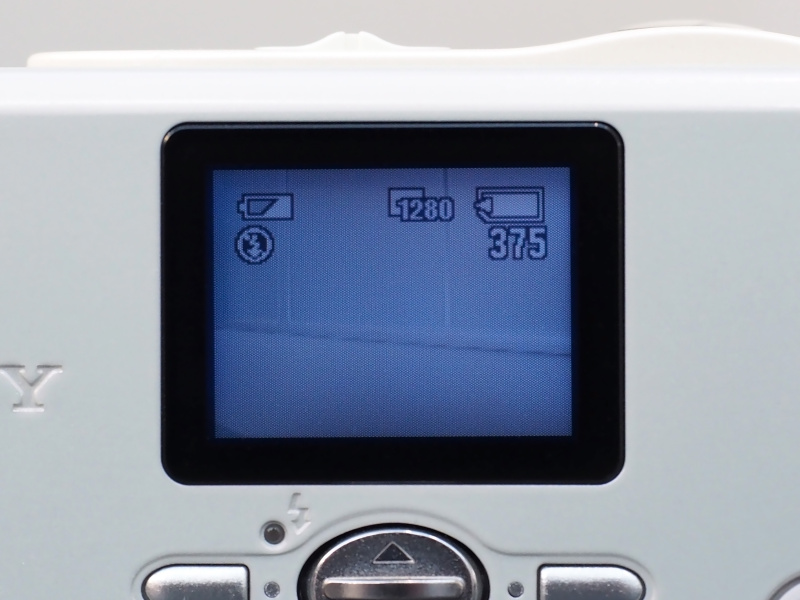 静止画撮影時の画面。実物の液晶モニターだと読めないよなぁ、静止画撮影での画像サイズ「1280」の文字は……。