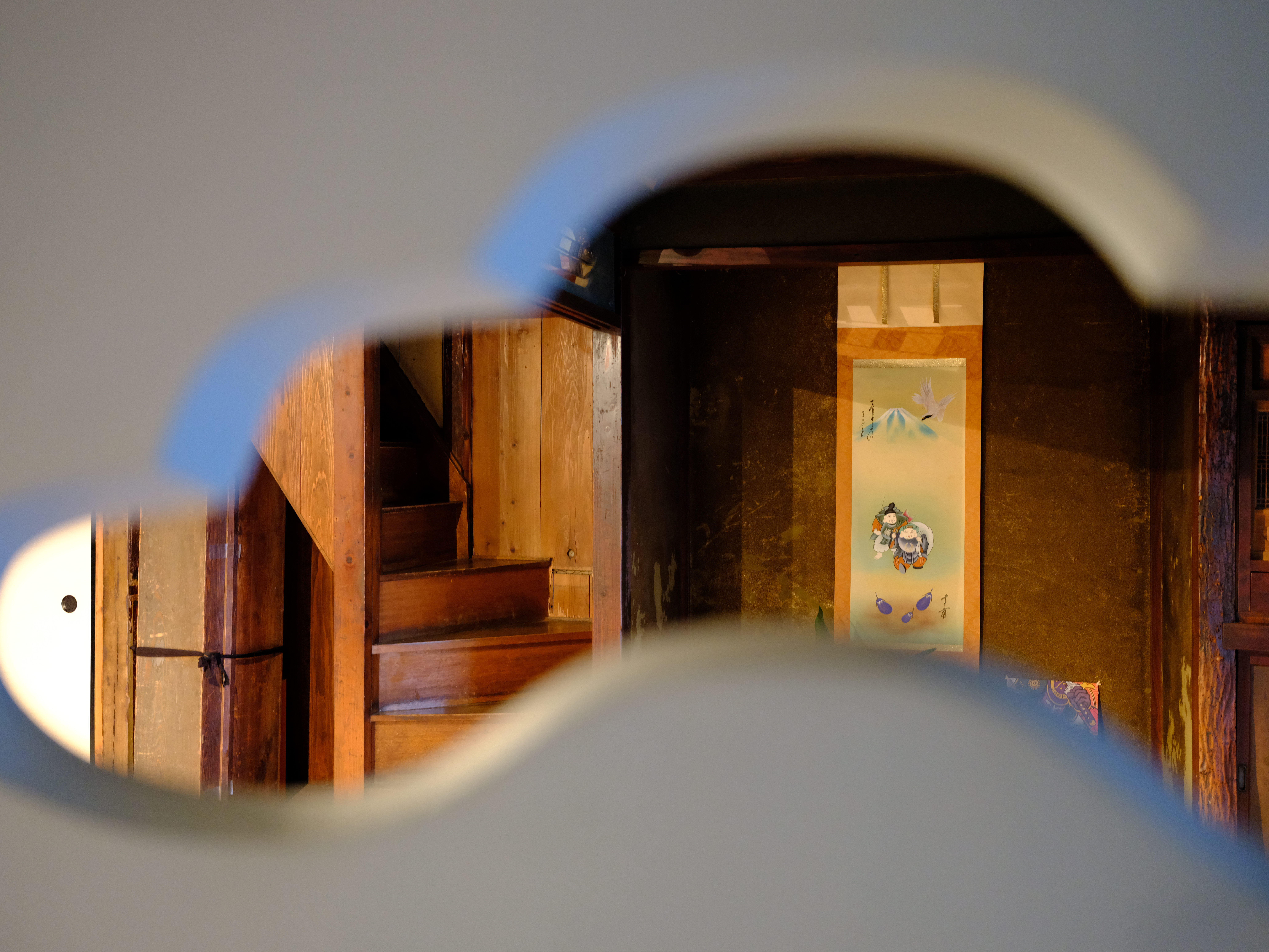 GFX 50S / GF45mmF2.8 R WR / 1/15秒 / F2.8 / +0.7EV / ISO 3200 / 絞り優先AE / 45mm