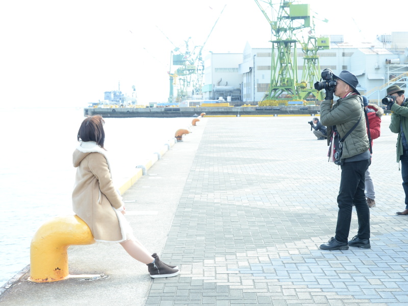 モデルは神戸出身の相川結さん