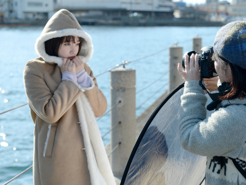 モデルは神戸出身の相川結さん