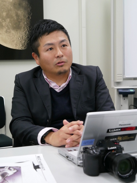 商品企画担当の角和憲氏