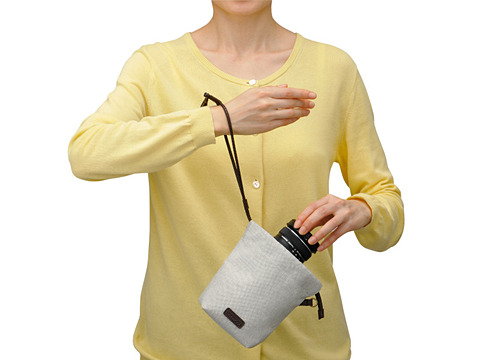 オリンパス、きんちゃくスタイルの交換レンズケース - デジカメ Watch