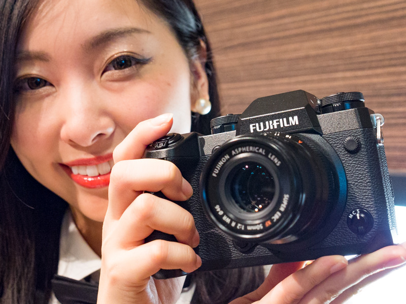 		FUJIFILM X-H1