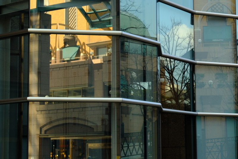 反射を弱めた例