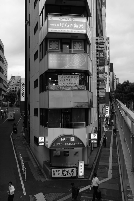 撮影：井賀孝<br><span class="fnt-85">X-Pro2 / XF23mmF2 R WR / 23mm（34.5mm相当） / 絞り優先（1/60秒・F8.0・±0EV） / ISO500</span>