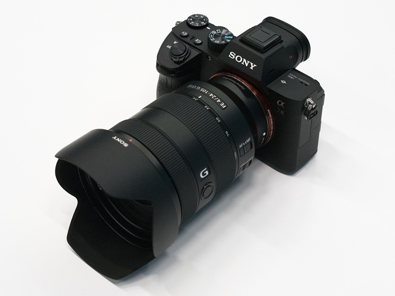 α7 III。レンズは「FE 24-105mm F4 G OSS」（※キットレンズとは異なる）
